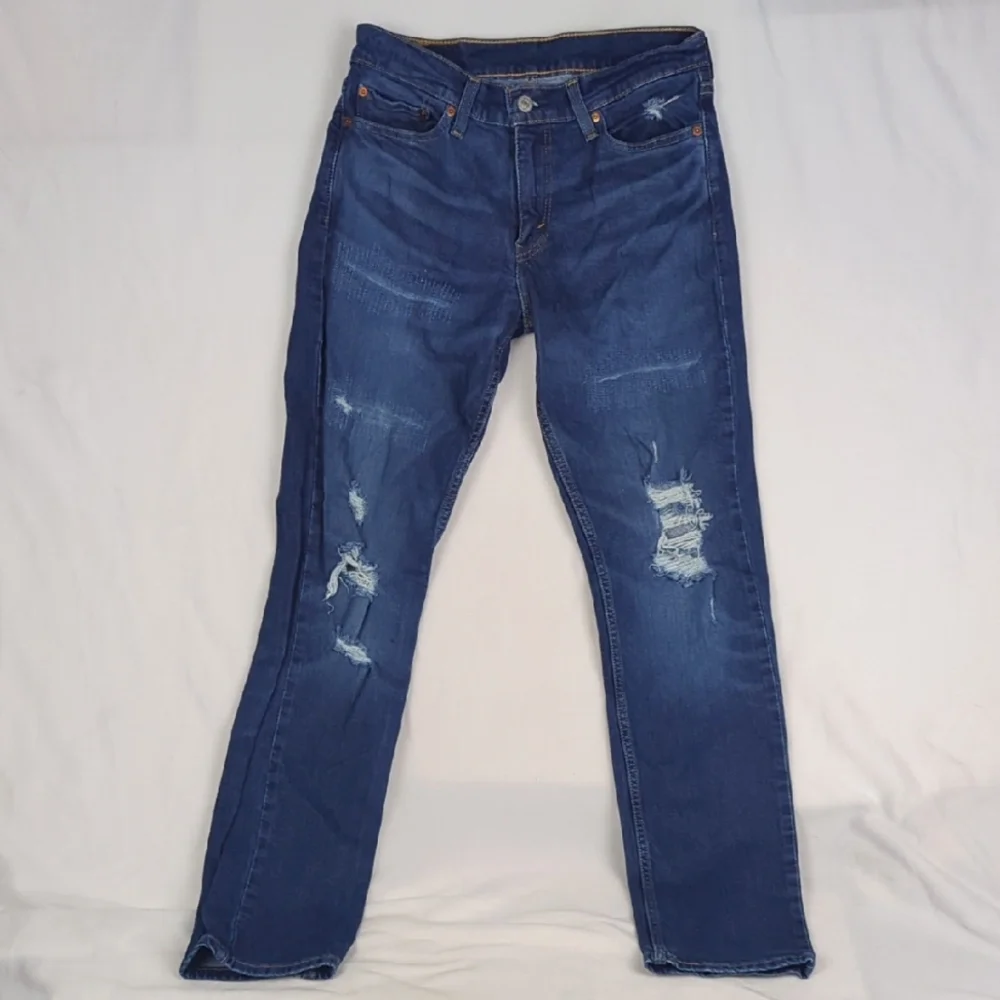 LEVIS 511 Men's 30x32 Distressed Style Jeans